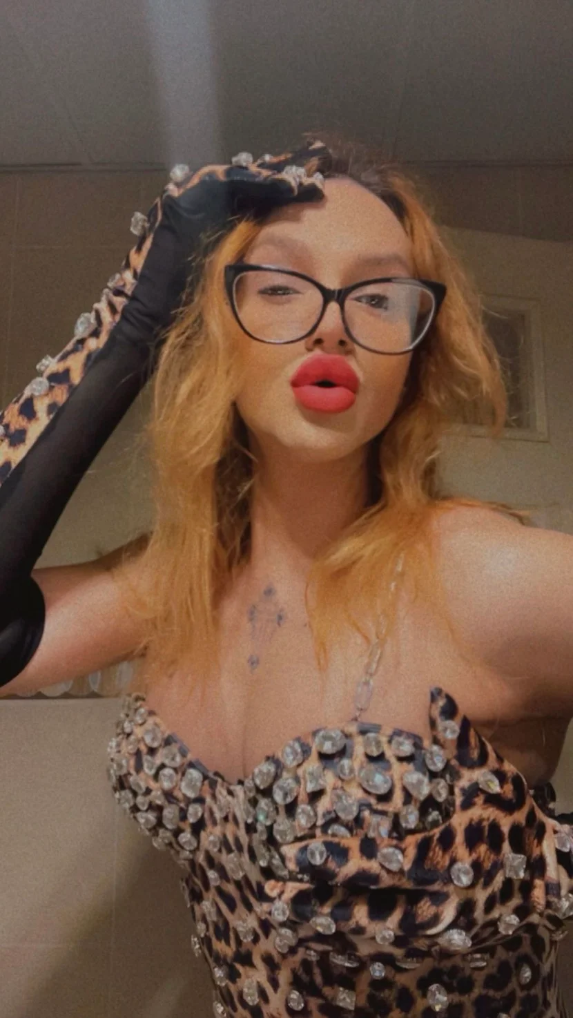 Mina Alanya Escort